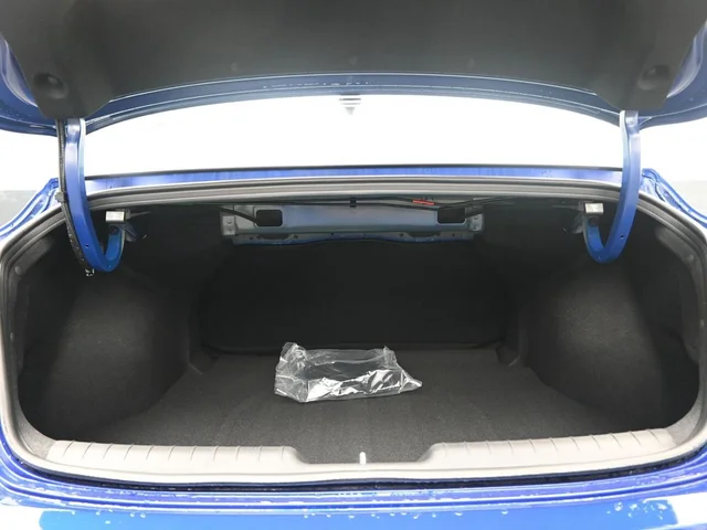 Nuevos HYUNDAI ELANTRA HYBRID à Estados chez autogozo