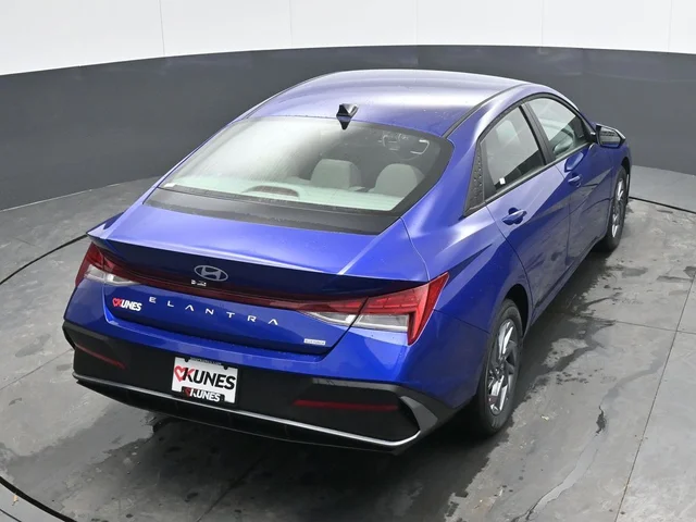 Nuevos HYUNDAI ELANTRA HYBRID à Estados chez autogozo