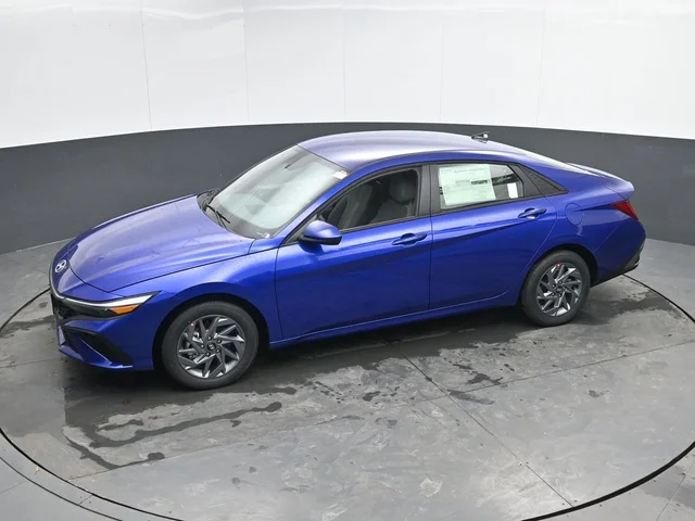 Nuevos HYUNDAI ELANTRA HYBRID à Estados chez autogozo