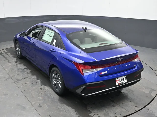 Nuevos HYUNDAI ELANTRA HYBRID à Estados chez autogozo