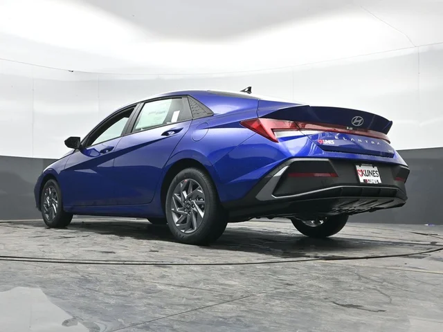 Nuevos HYUNDAI ELANTRA HYBRID à Estados chez autogozo