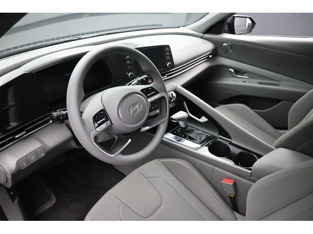 Nuevos HYUNDAI ELANTRA HYBRID à Estados chez autogozo