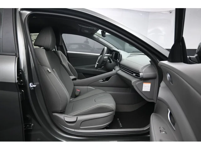 Nuevos HYUNDAI ELANTRA HYBRID à Estados chez autogozo