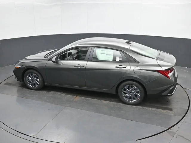 Nuevos HYUNDAI ELANTRA HYBRID à Estados chez autogozo