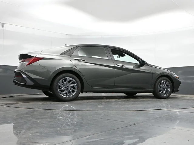 Nuevos HYUNDAI ELANTRA HYBRID à Estados chez autogozo