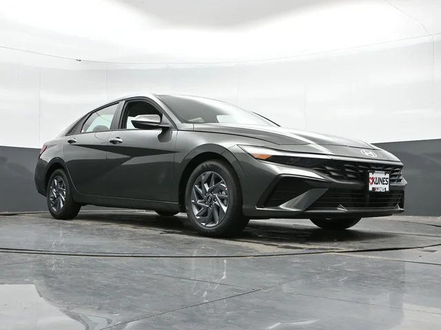 Nuevos HYUNDAI ELANTRA HYBRID à Estados chez autogozo