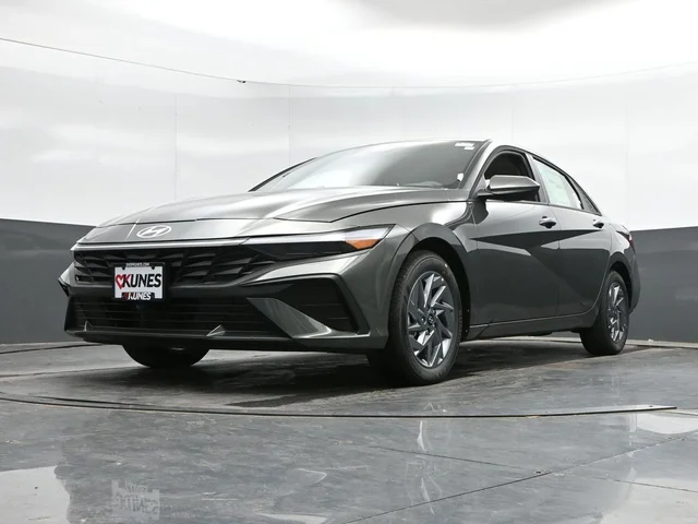 Nuevos HYUNDAI ELANTRA HYBRID à Estados chez autogozo