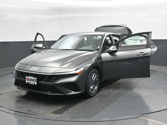 Nuevos HYUNDAI ELANTRA HYBRID à Estados chez autogozo