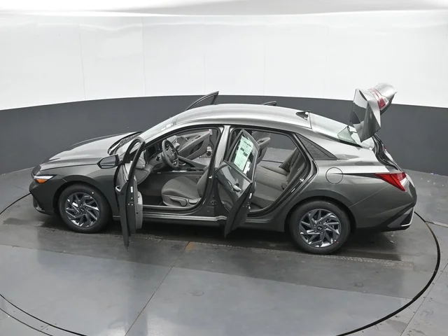 Nuevos HYUNDAI ELANTRA HYBRID à Estados chez autogozo