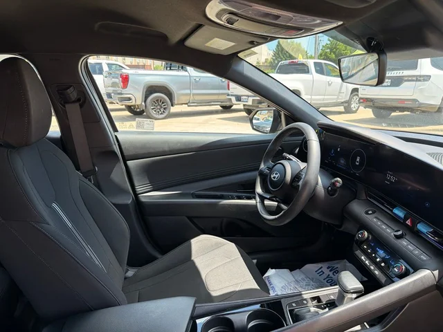 SEMINUEVOS HYUNDAI Elantra Hybrid a Estados en autogozo