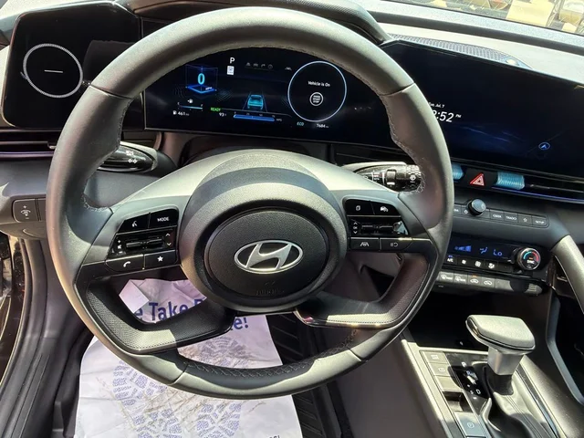 SEMINUEVOS HYUNDAI Elantra Hybrid a Estados en autogozo