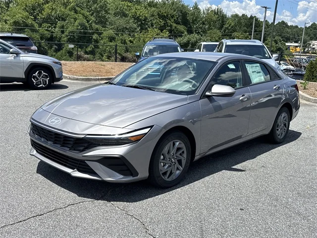 Nuevos HYUNDAI ELANTRA HYBRID at Gainesville Hyundai in Gainesville