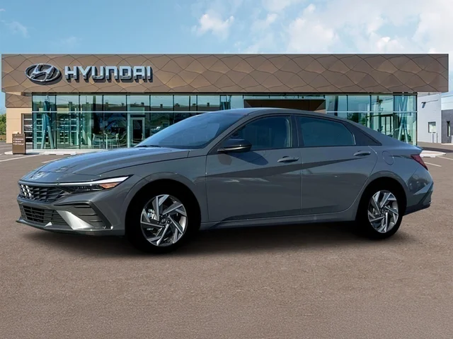 Nuevos HYUNDAI ELANTRA HYBRID at Tustin Hyundai in Tustin   