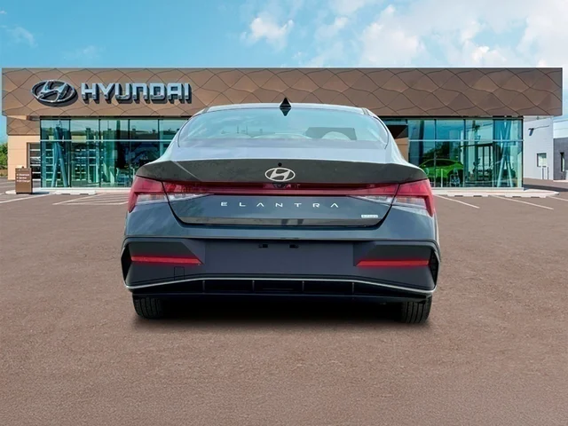 Nuevos HYUNDAI ELANTRA HYBRID at Tustin Hyundai in Tustin   