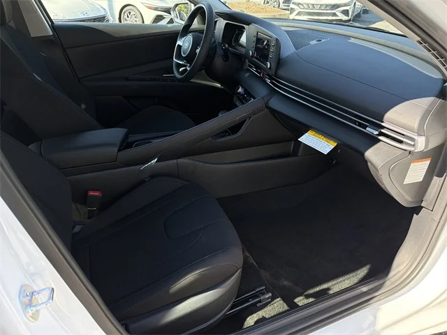 Nuevos HYUNDAI ELANTRA HYBRID at Gainesville Hyundai in Gainesville