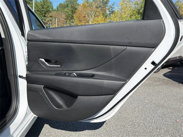 Nuevos HYUNDAI ELANTRA HYBRID at Gainesville Hyundai in Gainesville