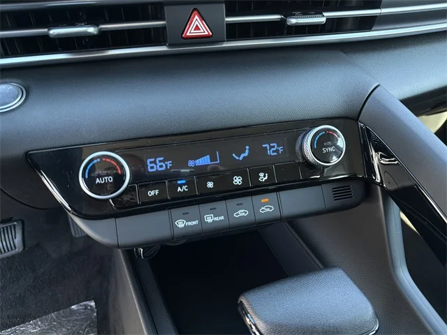 Nuevos HYUNDAI ELANTRA HYBRID at Gainesville Hyundai in Gainesville