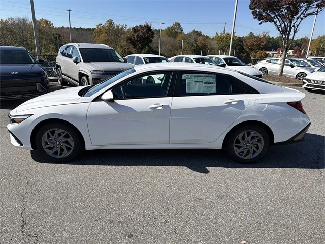 Nuevos HYUNDAI ELANTRA HYBRID at Gainesville Hyundai in Gainesville