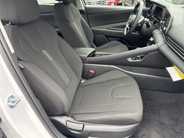 Nuevos HYUNDAI ELANTRA HYBRID at Gainesville Hyundai in Gainesville