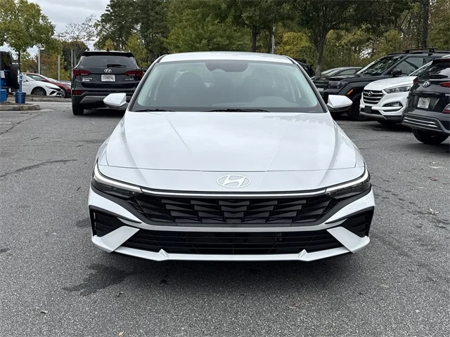 Nuevos HYUNDAI ELANTRA HYBRID at Gainesville Hyundai in Gainesville