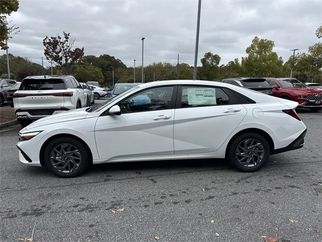 Nuevos HYUNDAI ELANTRA HYBRID at Gainesville Hyundai in Gainesville