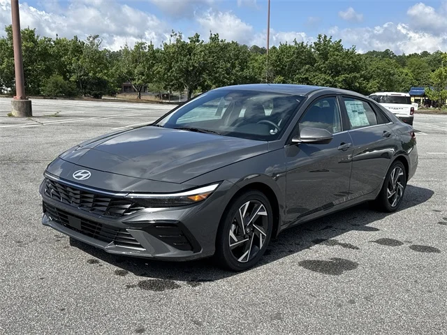 Nuevos HYUNDAI ELANTRA HYBRID at Gainesville Hyundai in Gainesville