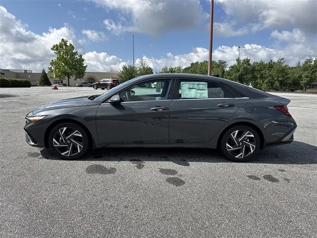 Nuevos HYUNDAI ELANTRA HYBRID at Gainesville Hyundai in Gainesville