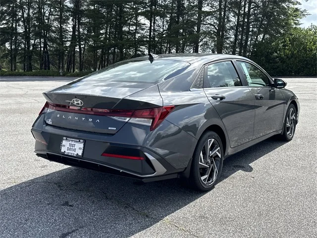 Nuevos HYUNDAI ELANTRA HYBRID at Gainesville Hyundai in Gainesville