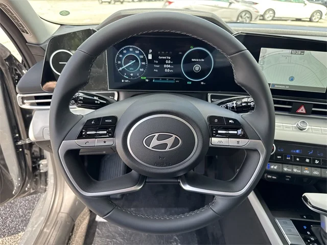 Nuevos HYUNDAI ELANTRA HYBRID at Gainesville Hyundai in Gainesville