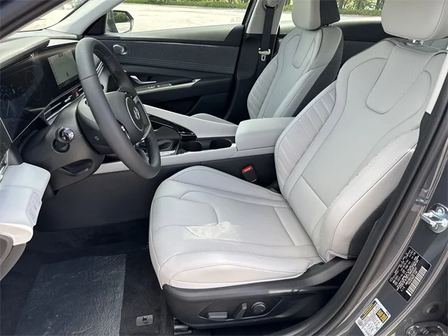 Nuevos HYUNDAI ELANTRA HYBRID at Gainesville Hyundai in Gainesville