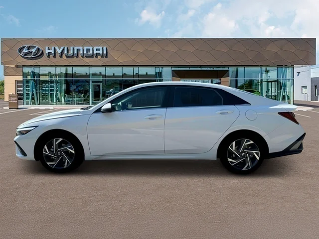 Nuevos HYUNDAI ELANTRA HYBRID at Tustin Hyundai in Tustin   