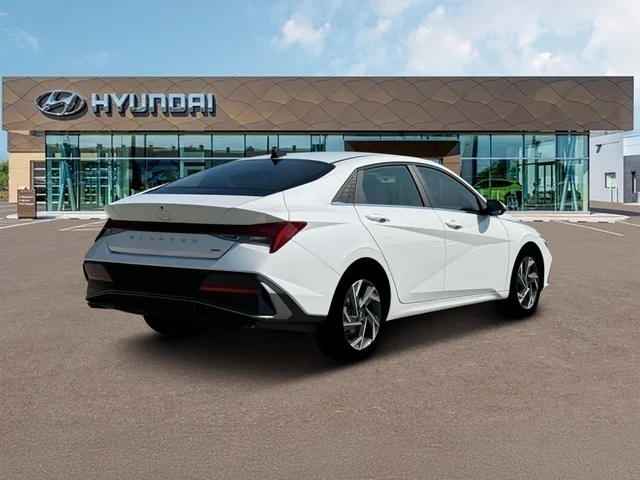 Nuevos HYUNDAI ELANTRA HYBRID at Tustin Hyundai in Tustin   
