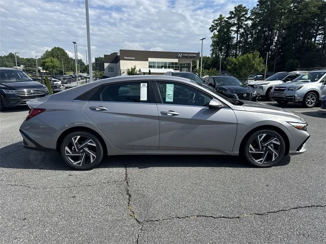 Nuevos HYUNDAI ELANTRA HYBRID at Gainesville Hyundai in Gainesville
