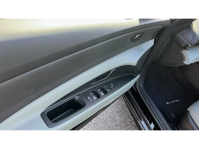 Nuevos HYUNDAI ELANTRA HYBRID at Gainesville Hyundai in Gainesville