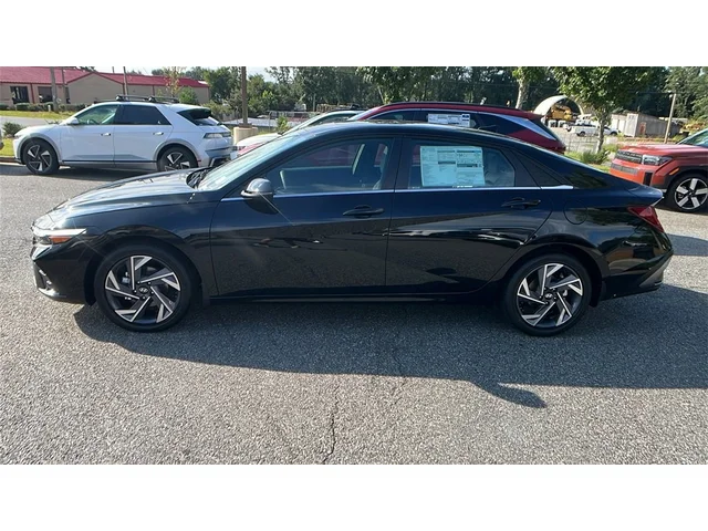 Nuevos HYUNDAI ELANTRA HYBRID at Gainesville Hyundai in Gainesville