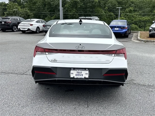 Nuevos HYUNDAI ELANTRA HYBRID at Gainesville Hyundai in Gainesville