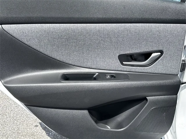 Nuevos HYUNDAI ELANTRA HYBRID at Gainesville Hyundai in Gainesville