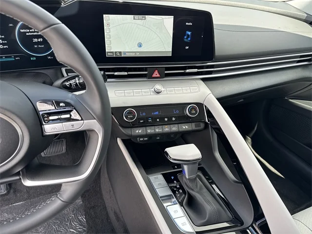 Nuevos HYUNDAI ELANTRA HYBRID at Gainesville Hyundai in Gainesville