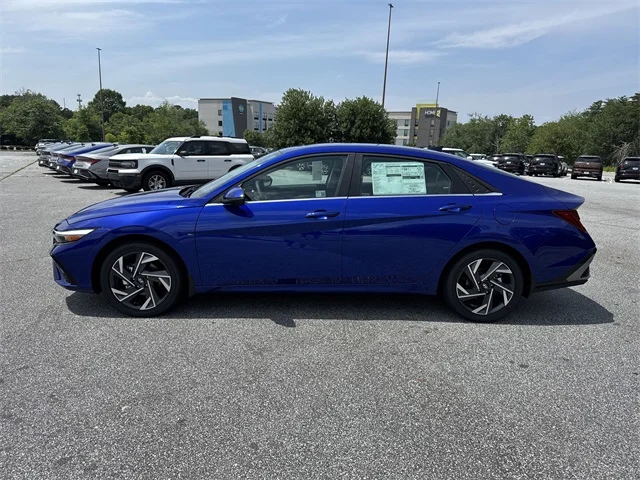 Nuevos HYUNDAI ELANTRA HYBRID at Gainesville Hyundai in Gainesville