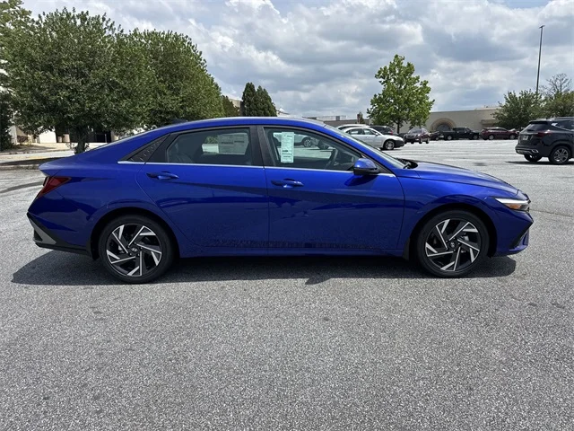 Nuevos HYUNDAI ELANTRA HYBRID at Gainesville Hyundai in Gainesville