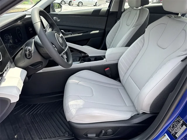 Nuevos HYUNDAI ELANTRA HYBRID at Gainesville Hyundai in Gainesville