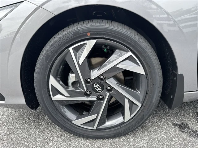 Nuevos HYUNDAI ELANTRA HYBRID at Gainesville Hyundai in Gainesville