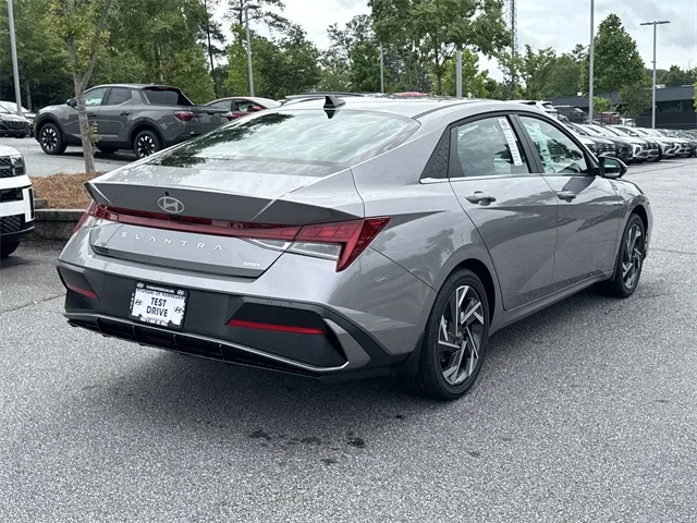 Nuevos HYUNDAI ELANTRA HYBRID at Gainesville Hyundai in Gainesville