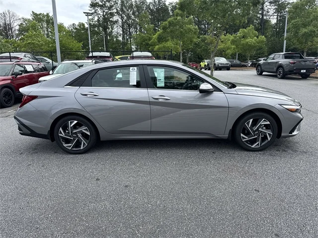 Nuevos HYUNDAI ELANTRA HYBRID at Gainesville Hyundai in Gainesville