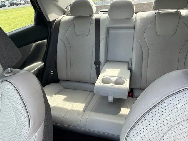 SEMINUEVOS HYUNDAI Elantra a Estados en autogozo