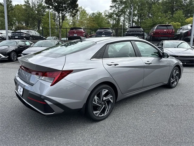 Nuevos HYUNDAI ELANTRA at Gainesville Hyundai in Gainesville