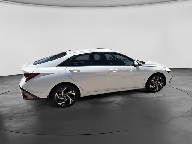 Nuevos HYUNDAI ELANTRA à Estados chez autogozo