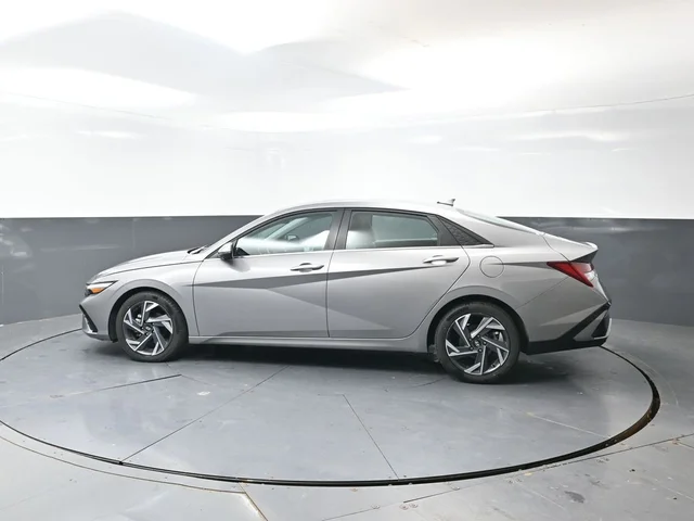 SEMINUEVOS HYUNDAI Elantra a Estados en autogozo
