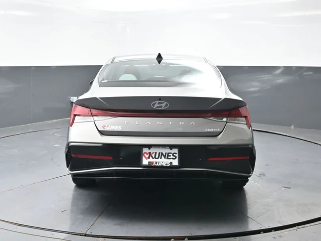 SEMINUEVOS HYUNDAI Elantra a Estados en autogozo