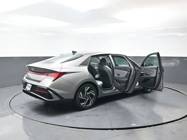 SEMINUEVOS HYUNDAI Elantra a Estados en autogozo